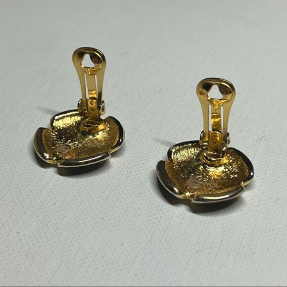 Earrings – Vintage 1980s Black Enamel & Gold-Tone Poppy Clip-Ons - Picture 5 of 7